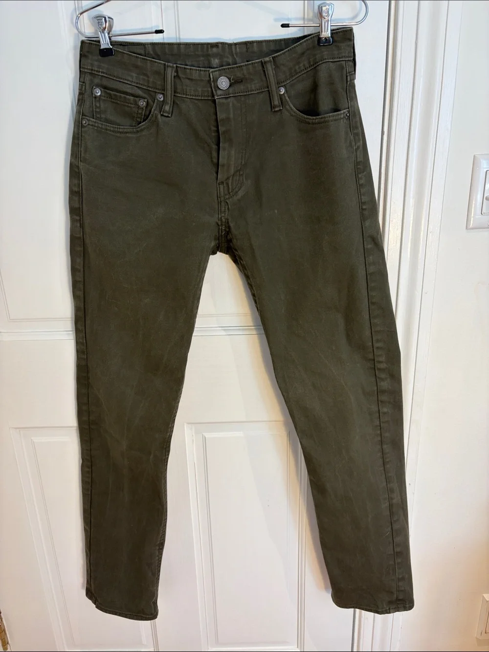 Levi's Slim Straight Olive Green Jeans - Commuter Line